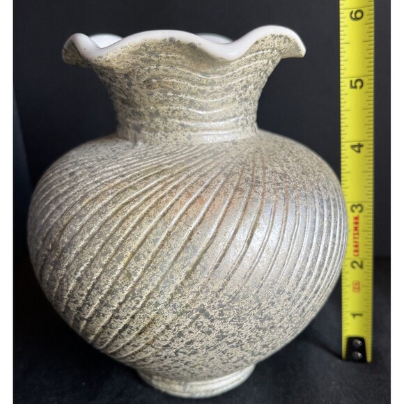 Vintage Shawnee Pottery Round 6" Vase Cream Gold Swirl Speckle Ruffle MCM 1409 - Picture 8 of 10